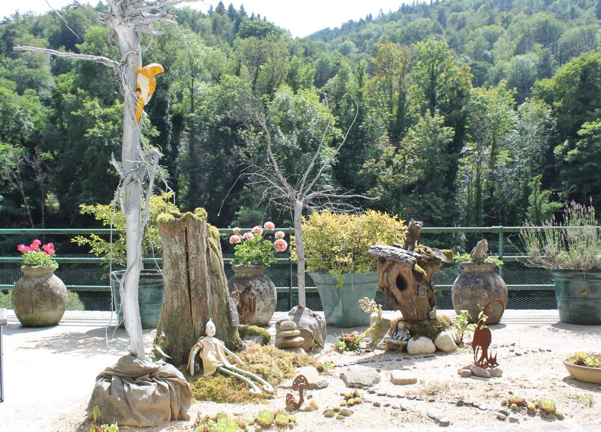 Studio Malou, Cuisine, Salle D'Eau, Terrasse Amenagee Olliergues 外观 照片
